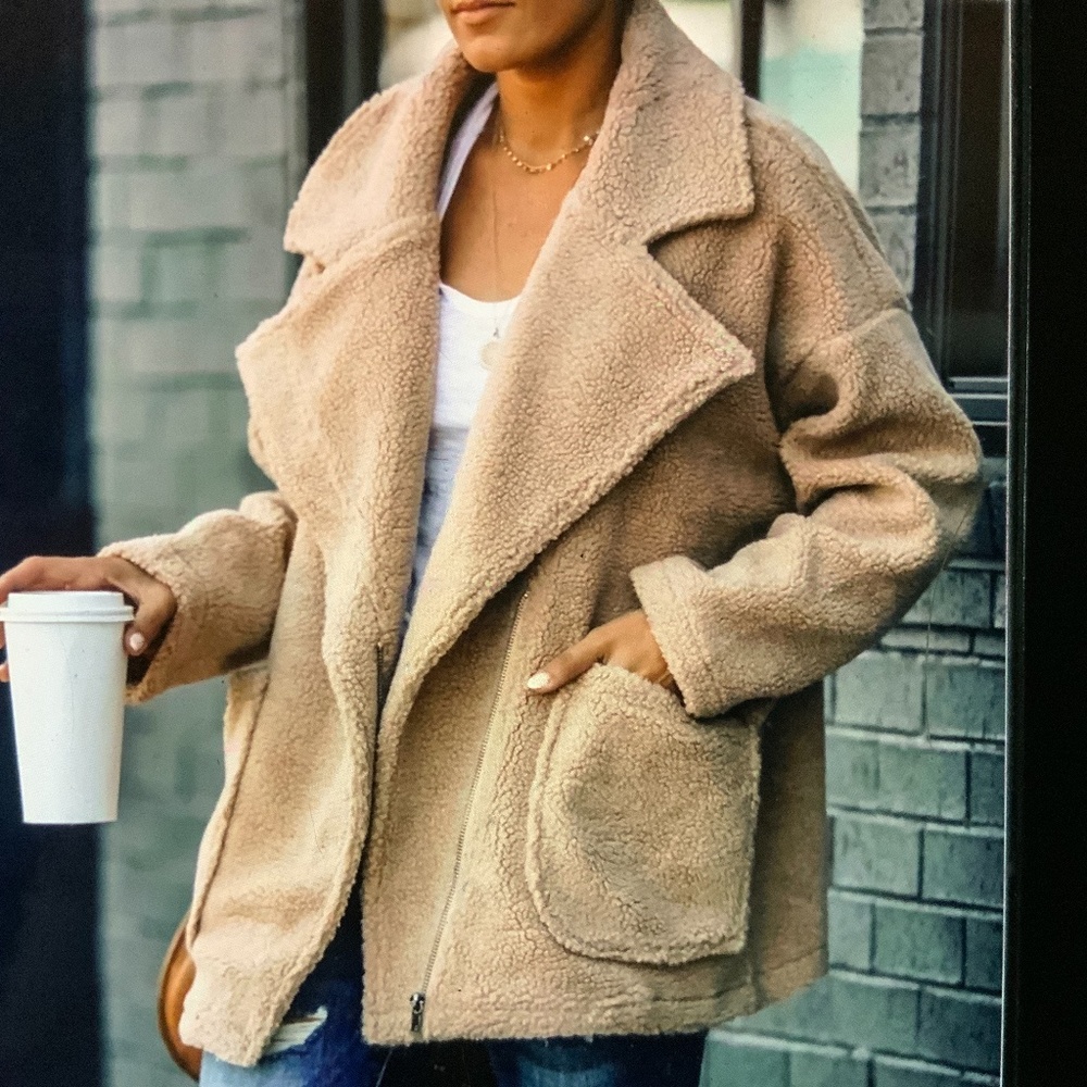 Women’s teddy pocket city jacket